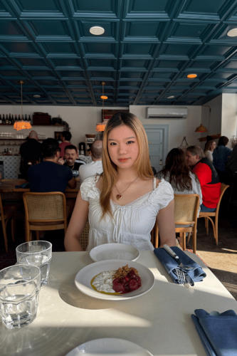 Iris Luo photo